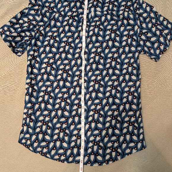 Katin Short Sleeve Button Up Shirt - M - Picture 4 of 4